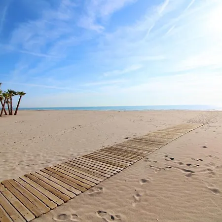 Global Properties, Con Terraza Y Vistas A La Playa Apartment *